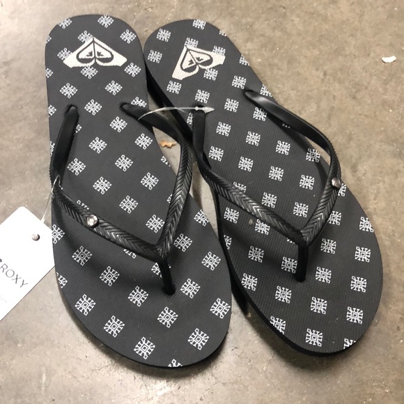ladies roxy flip flops